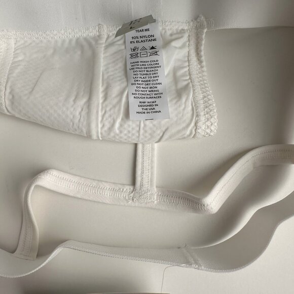 ST33LE - White Nylon Elastane Power Mesh Y-thong (L) - Picture 5 of 7